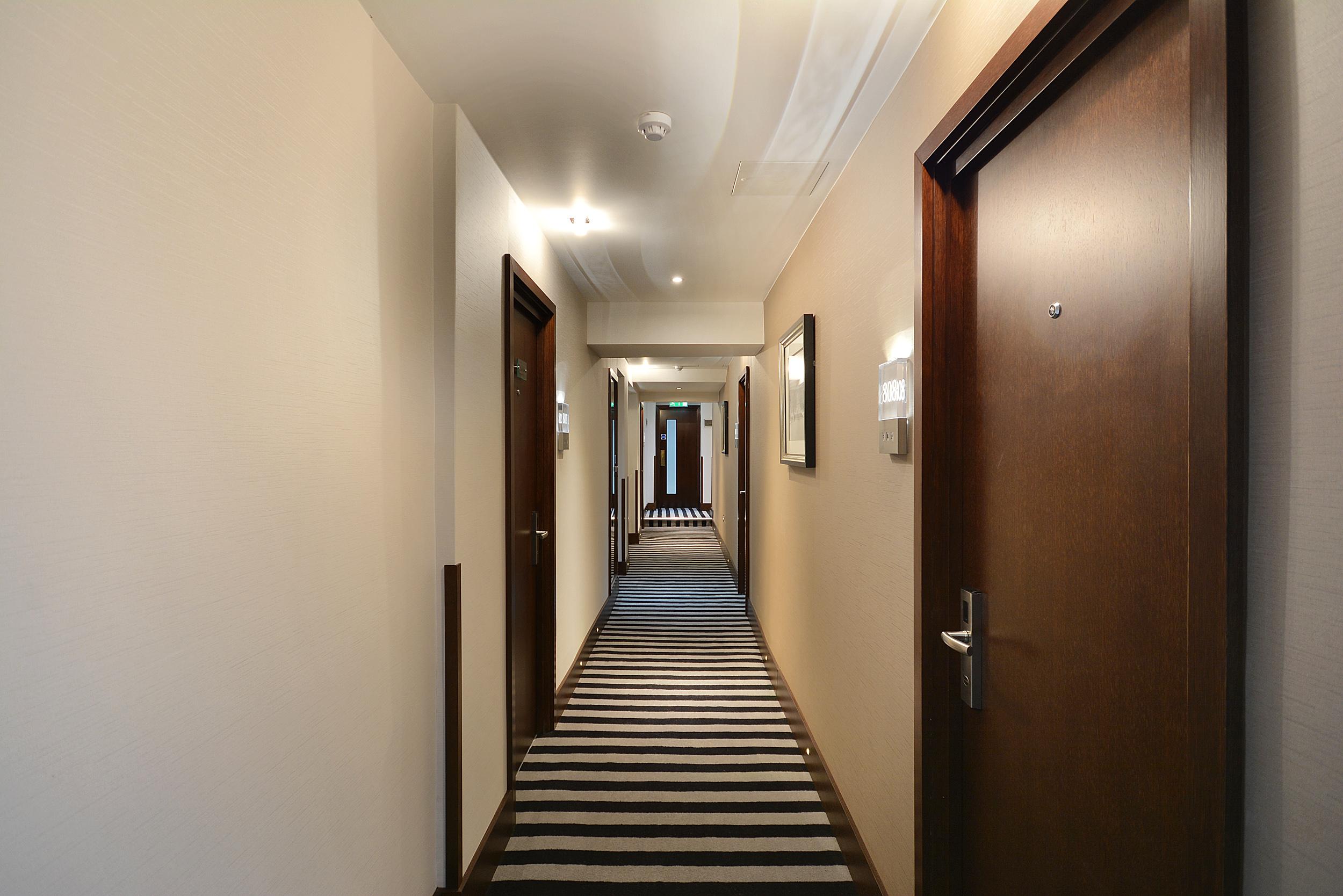 Park Grand London Lancaster Gate Hotel Luaran gambar A corridor in a hotel