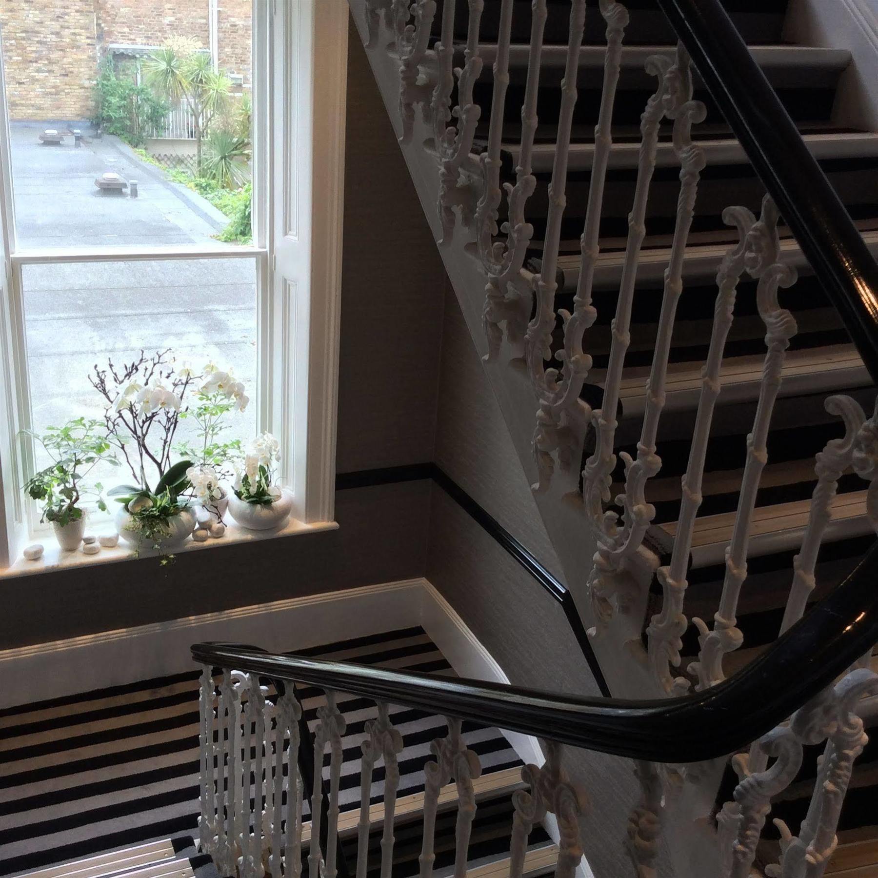 Park Grand London Lancaster Gate Hotel Luaran gambar The staircase